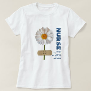 glimlachende Daisy Nurse Gift T-Shirts