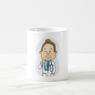 Glimlachende dokter geeft duimen omhoog met stetho koffiemok
