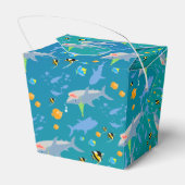 Glimlachende haai onder het zee boy Verjaardagsfee Bedankdoosjes (Achterkant)