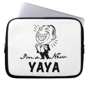 Glimlachende Nieuwe T-shirts Yaya en Giften Laptop Sleeve