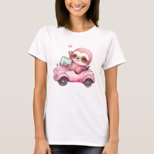 Glimlachende roze luiaard die een cabriolet rijden t-shirt
