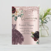 Glitter Drives, Bourgogne Dress, Rozen Quinceañera Kaart (Staand voorkant)