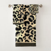 Glittery Gold Leopard Safari Print Bad Handdoek (Insitu)