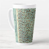 Glittery Leopard Print op Glossy Green    Latte Mok (Linkerhoek)