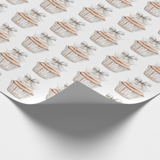 Glitzy Silver White Cupcakes Bow Birthday Cadeaupapier (Hoek)