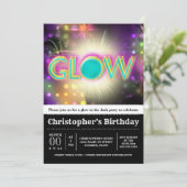 Gloed in donkerfeestjes met glans plezier kaart (Staand voorkant)