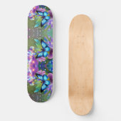 Gloeiende blauwe vlinder in Fairy Garden Skateboard (Voorkant)