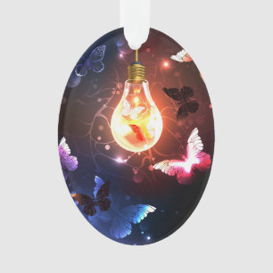 Gloeiende gloeilamp met nachtvlinders ornament