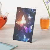 Gloeiende Nachtvlinders Reclamebord Met Voetstuk (Insitu)