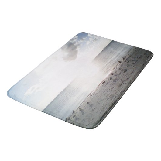 Gloire du soleil sur le tapis de bain de plage (Angle)