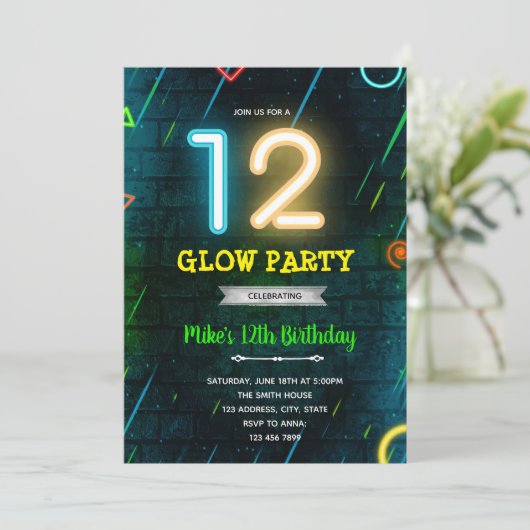 Glow 12-partijuitnodiging kaart (Staand voorkant)
