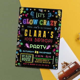 Glow Crazy verjaardagsfeestje bewerkbare uitnodigi Kaart