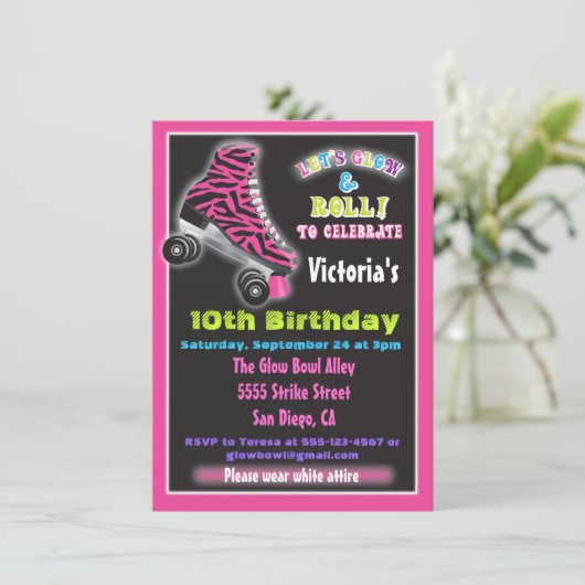 Glow in the dark roller Patinage invitations (Debout devant)