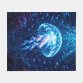 Glowing Giant Phantom Jellyfish in Ocean Depths Fleece Deken (Voorkant (Horizontaal))