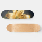 Glowing golden lily flower skateboard (Horizontaal)