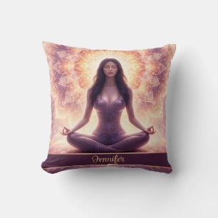 Glowing Mandala Meditatie Vrouw Aangepaste Naam Kussen