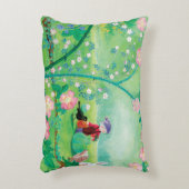 Gnome gardener, Blackbird, Hedgel & white Rabbit Accent Kussen (Voorkant(Verticaal))