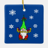 Gnome met Slaapbalken; kerstversiering Keramisch Ornament (Voorkant)
