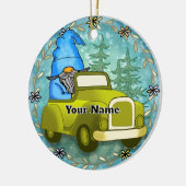Gnome rijdende auto keramisch ornament (Links)