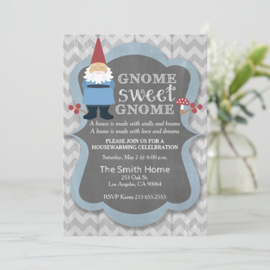 Gnome Sweet Gnome Housewarming Party Uitnodiging (Staand voorkant)