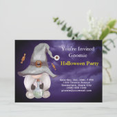 Gnome Witch Magic Cloudy Blue Sky Halloween Party Kaart (Staand voorkant)