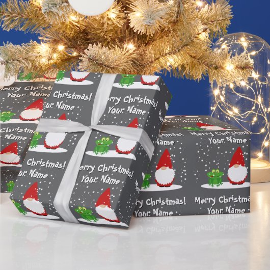 Gnome with green frog cartoon funny Christmas Cadeaupapier (Feestdagen)