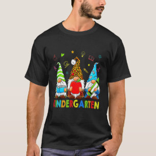 Gnomes Kindergarten Kreeg eerdaagse leraar terug n T-shirt