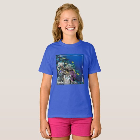 Goatfish Swarm Around Small Coral T-shirt (Voorkant volledig)