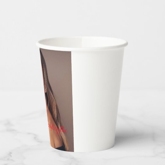 Gobelet en papier (Gauche)