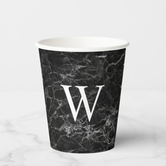 Gobelet initial carré en marbre noir (Recto)