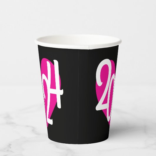 Gobelets En Papier 2024 coeur rose graphique nouvelle année fête sur  (Droite)