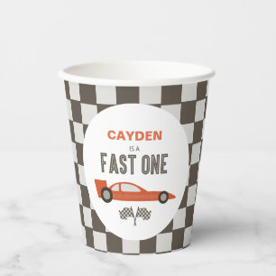 Gobelets En Papier Anniversaire Rapide Une Voiture de Course Rouge