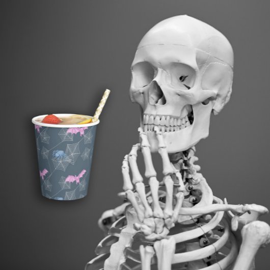 Gobelets En Papier Araignée drôle et chauve-souris dans une toile