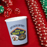 Gobelets En Papier Bachelor Party sur mesure Las Vegas Trip Casino<br><div class="desc">Customisez vos propres tasses de papier pour une fête de baccalauréat pour un voyage à Las Vegas. Une tasse personnalisée cool avec des éléments de casino de jeu tels qu'un jeu de cartes, des jetons de poker, et roulette roue avec Vegas Trip en script jaune. Amusant pique-nique pour vos groomsmen...</div>