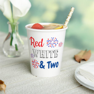 Gobelets En Papier Blanc rouge et deux 2e anniversaire