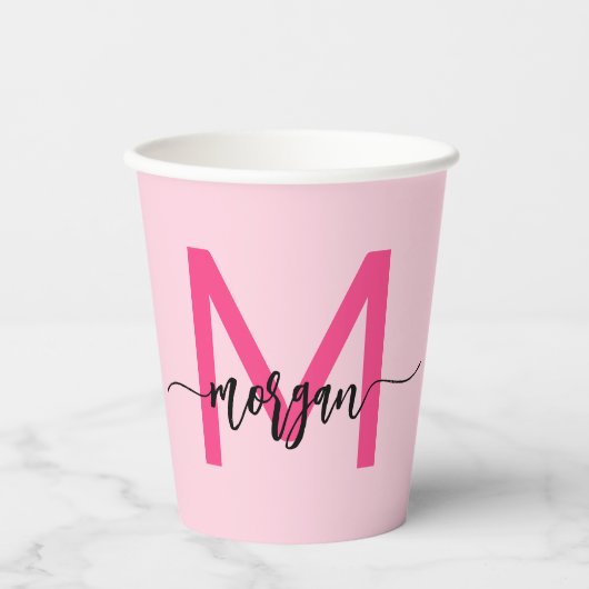 Gobelets En Papier Chaud rose moderne Script Girl Monogramme Nom (Recto)