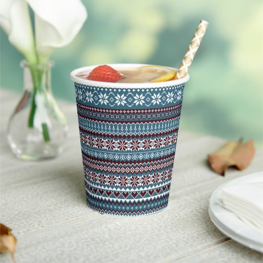 Gobelets En Papier Classic Scandinavian Christmas Sweater Pattern (Insitu)