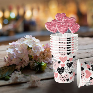 Gobelets En Papier Coeurs et points tirés à la main ID Motif471