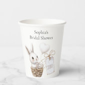 Gobelets En Papier Coeurs lapins blancs dans un Baby shower panier XO (Recto)