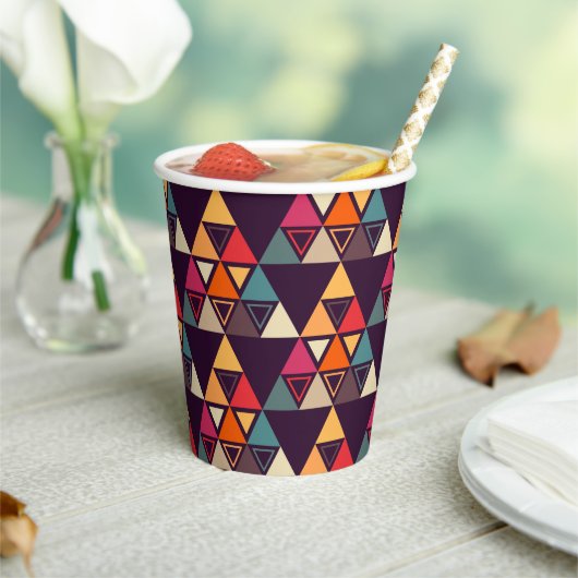 Gobelets En Papier Découpes Triangle Modernes (Insitu)