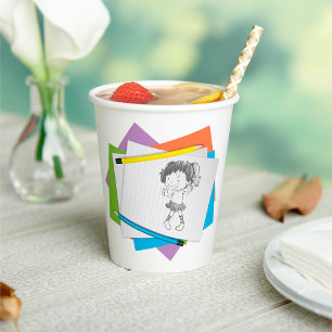 Gobelets En Papier Dessin esquisse de fille joueuse avec crayons colo