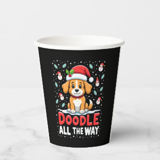 Gobelets En Papier Doodle tout au long de la drôle de casquette de Pè