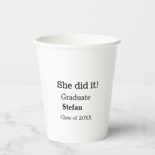 Gobelets En Papier Elle l'a fait diplômée ajouter nom classe de texte