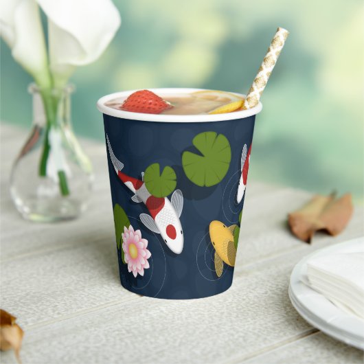 Gobelets En Papier Étang japonais de poissons Koi (Insitu)