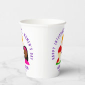 Gobelets En Papier Faces élégantes à la Journée internationale de la  (Droite)