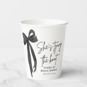 Gobelets En Papier Fête de Fiançailles avec un Nœud Papillon Noir (Verso)