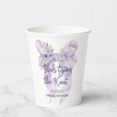 Gobelets En Papier Fête de Fiançailles Ruban Violet Elle Noue le Nœud (Recto)