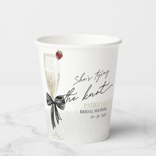 Gobelets En Papier Fête de mariage de Black Bow She's Tying the Knot (Verso)