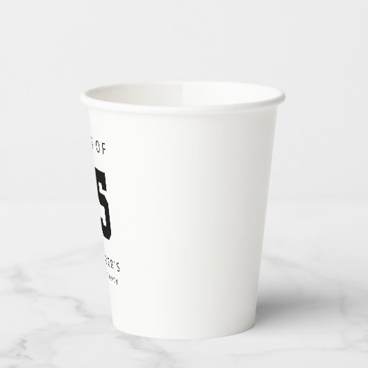 Gobelets En Papier Graduation Class of 2022 Modern Name (Gauche)