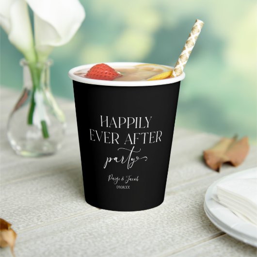 Gobelets En Papier Heureusement Jamais Après La Réception De Mariage  (Insitu)